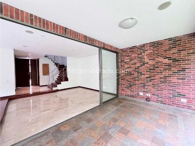 Casa de 5 alcobas en venta en El Poblado, Medellín, 240 m² · foto 5 de 20