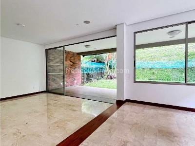 Casa de 5 alcobas en venta en El Poblado, Medellín, 240 m² · foto 6 de 20