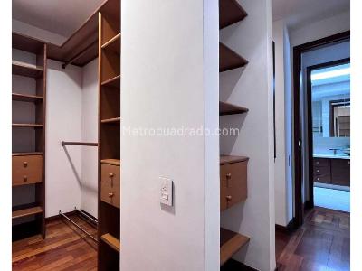 Casa de 5 alcobas en venta en El Poblado, Medellín, 240 m² · foto 18 de 20