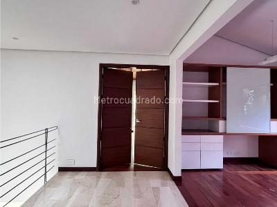 Casa de 5 alcobas en venta en El Poblado, Medellín, 240 m² · foto 19 de 20