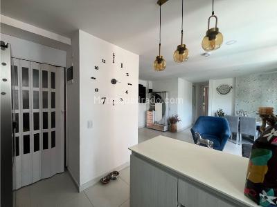 Apartamento de 3 alcobas en venta en Entre Amigos, Sabaneta, 79 m² · foto 8 de 12
