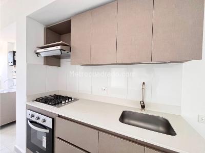 Apartamento de 3 alcobas en venta en Las Vegas, Envigado, 80 m² · foto 2 de 20