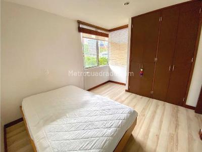 Apartamento de 3 alcobas en venta en Loma Del Chocho, Envigado, 135 m² · foto 12 de 17