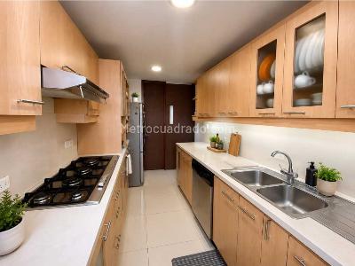 Apartamento de 3 alcobas en venta en Loma Del Chocho, Envigado, 135 m² · foto 15 de 17