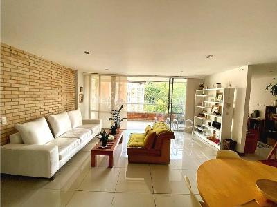Apartamento de 3 alcobas en venta en Loma Del Chocho, Envigado, 135 m² · foto 4 de 17