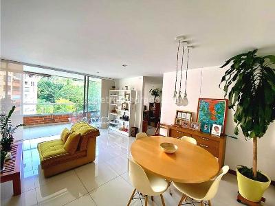 Apartamento de 3 alcobas en venta en Loma Del Chocho, Envigado, 135 m² · foto 5 de 17