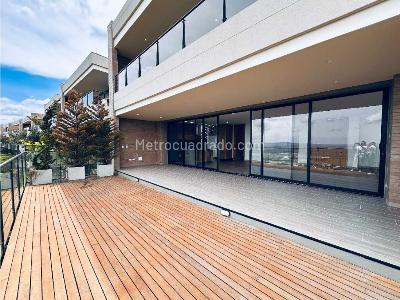 Casa de 4 alcobas en venta en Sajonia, Rionegro, 325 m² · foto 4 de 20