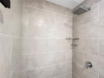 Apartamento de 3 alcobas en venta en Laureles, Medellín, 83 m² · foto 8 de 20