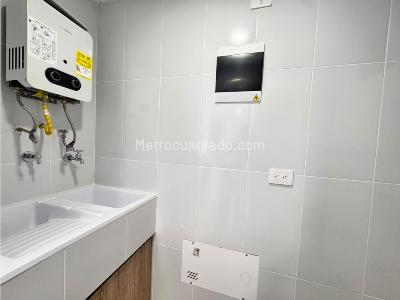 Apartamento de 3 alcobas en venta en Laureles, Medellín, 83 m² · foto 17 de 20