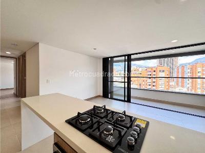 Apartamento de 3 alcobas en venta en Laureles, Medellín, 83 m² · foto 15 de 20