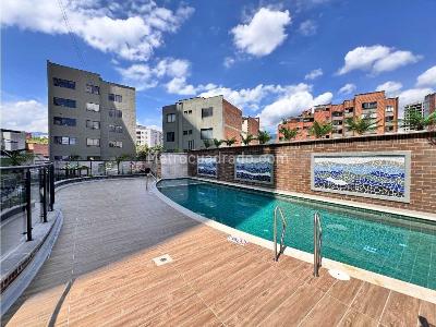 Apartamento de 3 alcobas en venta en Laureles, Medellín, 83 m² · foto 16 de 20