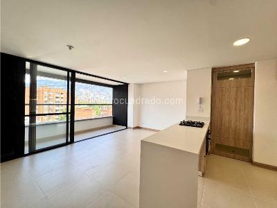Apartamento de 3 alcobas en venta en Laureles, Medellín, 83 m² · foto 2 de 20