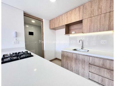 Apartamento de 3 alcobas en venta en Laureles, Medellín, 83 m² · foto 5 de 20