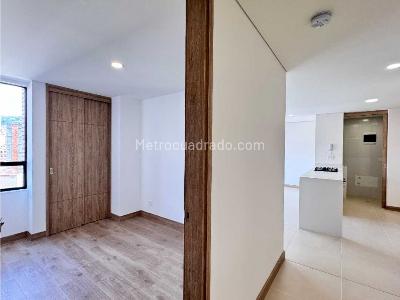 Apartamento de 3 alcobas en venta en Laureles, Medellín, 83 m² · foto 8 de 20