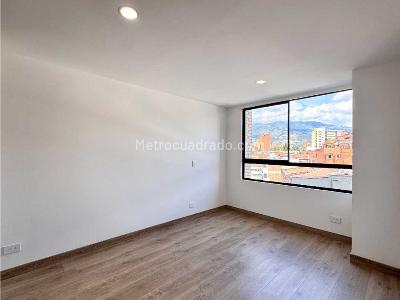 Apartamento de 3 alcobas en venta en Laureles, Medellín, 83 m² · foto 9 de 20