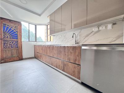 Apartamento de 3 alcobas en venta en La Calera, Medellín, 265 m² · foto 3 de 20