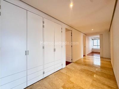 Apartamento de 3 alcobas en venta en La Calera, Medellín, 265 m² · foto 18 de 20