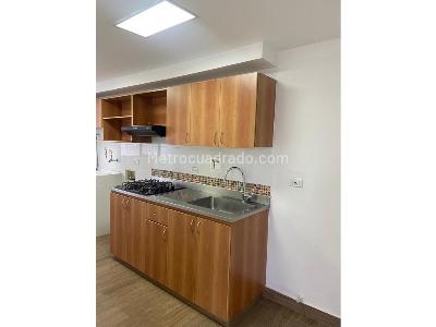 Apartamento de 3 alcobas en venta en Los Parras, Medellín, 76 m² · foto 4 de 15
