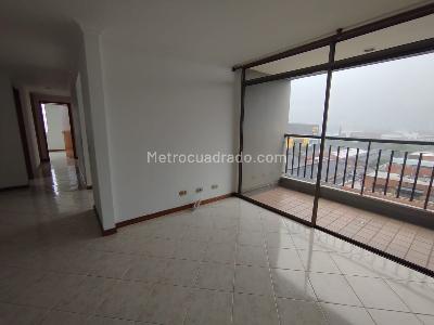 Apartamento en arriendo en El Portal, Envigado · foto 2 de 11