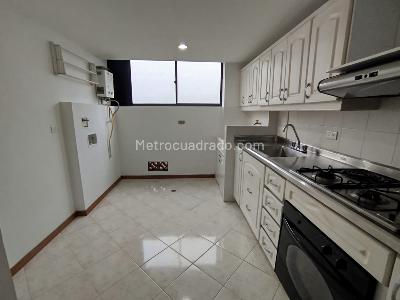 Apartamento en arriendo en El Portal, Envigado · foto 6 de 11