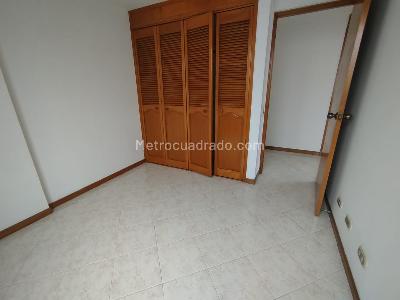 Apartamento en arriendo en El Portal, Envigado · foto 9 de 11