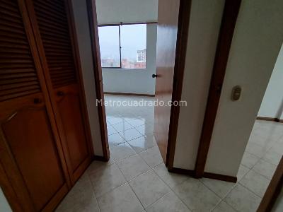 Apartamento en arriendo en El Portal, Envigado · foto 10 de 11