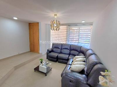 Casa de 3 alcobas en arriendo en Alejandria, Medellín, 190 m² · foto 9 de 20