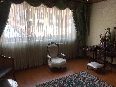 Casa de 3 alcobas en venta en Chico Reservado, Bogotá, 230 m² · foto 19 de 20