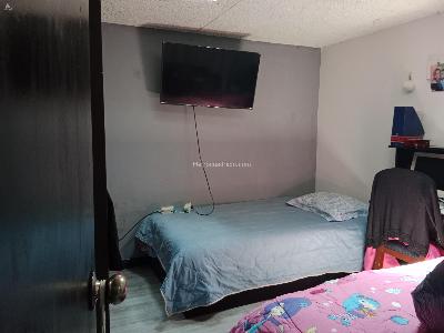Casa de 5 alcobas en venta en Las Ferias, Bogotá, 180 m² · foto 12 de 15