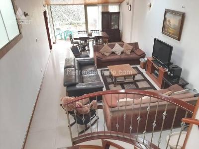 Casa en venta en Los Andes, Bogotá · foto 2 de 19