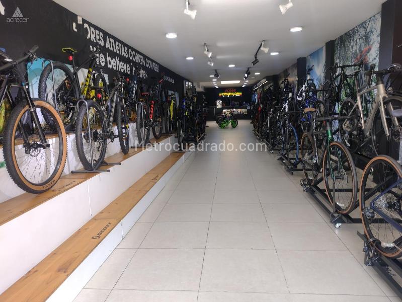Local Comercial en Arriendo, Cedritos, Bogotá D.C.