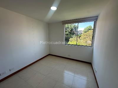 Apartamento de 3 alcobas en arriendo en Cumbres, Envigado, 92 m² · foto 9 de 17