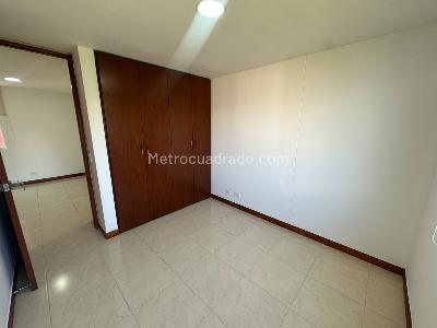 Apartamento de 3 alcobas en arriendo en Cumbres, Envigado, 92 m² · foto 10 de 17