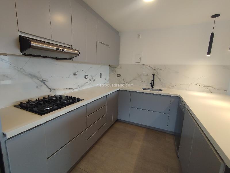 Apartamento Amplio de 3 Alcobas en Los González - 6