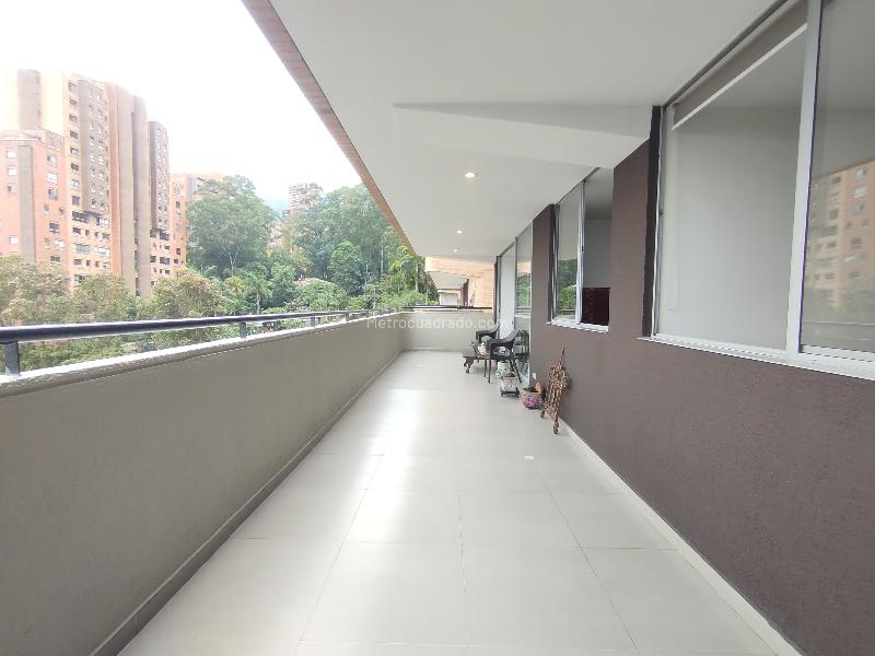 Spacious 2BR Apartment with Pool in Los Gonzalez - 6