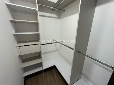 Apartamento de 3 alcobas en arriendo en Loma De Las Brujas, Envigado, 150 m² · foto 13 de 20