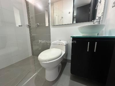 Apartamento de 3 alcobas en arriendo en Loma De Las Brujas, Envigado, 150 m² · foto 14 de 20
