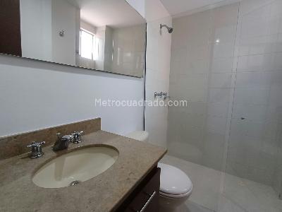 Apartamento de 3 alcobas en arriendo en La Inmaculada, Envigado, 88 m² · foto 19 de 20