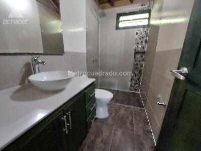 Casa de 4 alcobas en arriendo en El Escobero, Envigado · foto 9 de 20