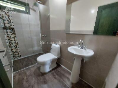 Casa de 4 alcobas en arriendo en El Escobero, Envigado · foto 12 de 20