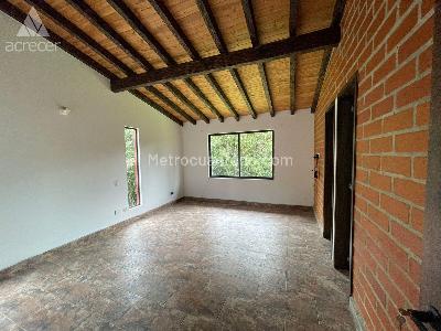 Casa de 3 alcobas en arriendo en El Escobero, Envigado, 270 m² · foto 8 de 20