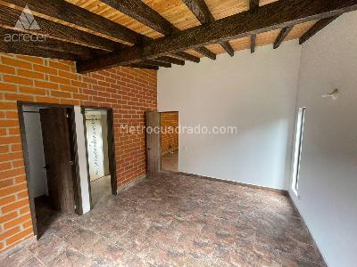 Casa de 3 alcobas en arriendo en El Escobero, Envigado, 270 m² · foto 10 de 20