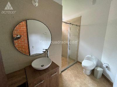 Casa de 3 alcobas en arriendo en El Escobero, Envigado, 270 m² · foto 11 de 20