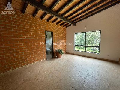 Casa de 3 alcobas en arriendo en El Escobero, Envigado, 270 m² · foto 13 de 20