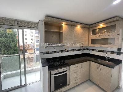 Apartamento de 3 alcobas en arriendo en Miravalle, Medellín, 140 m² · foto 1 de 20