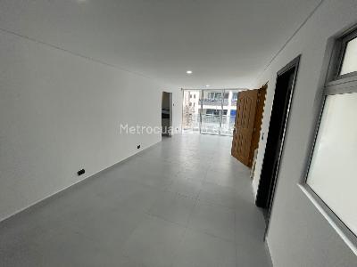 Apartamento de 3 alcobas en arriendo en Miravalle, Medellín, 140 m² · foto 4 de 20