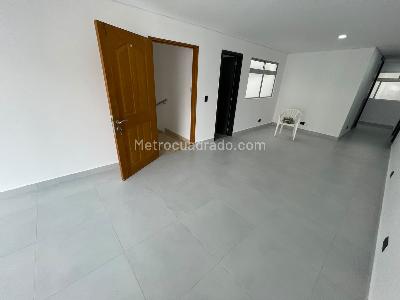 Apartamento de 3 alcobas en arriendo en Miravalle, Medellín, 140 m² · foto 5 de 20