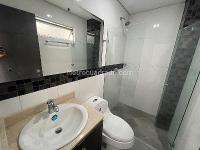 Apartamento de 3 alcobas en arriendo en Miravalle, Medellín, 140 m² · foto 9 de 20