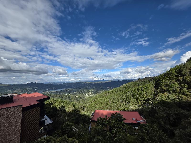 1BR Apartment in El Retiro (60 m²) - 2