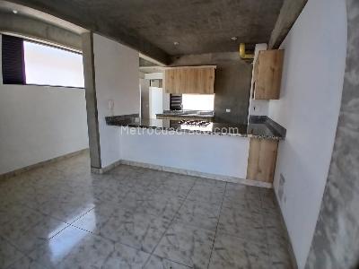 Apartamento de 2 alcobas en arriendo en La Floresta, Medellín, 87 m² · foto 2 de 11